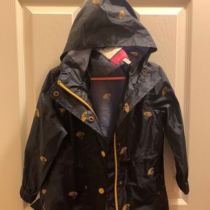 Navy blue with duck print rain coat. Amazing condition. It doesn’t rain in socal